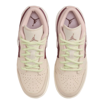 Nike Air Jordan 1 Low SE Fur Swoosh (GS) Oben