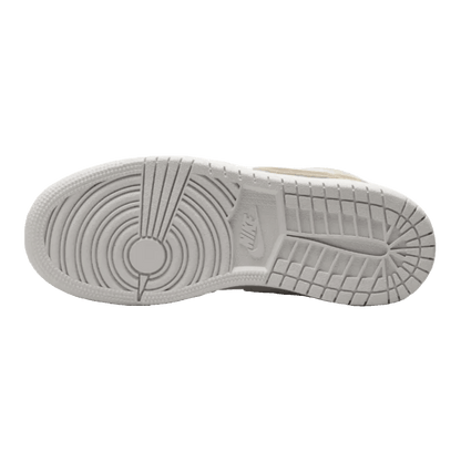 Nike Air Jordan 1 Low SE Legend Light Brown (GS) Sohle