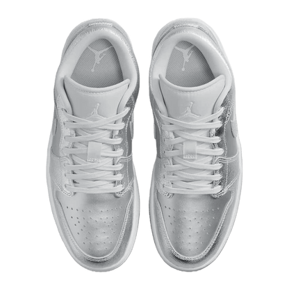 Nike Air Jordan 1 Low SE Metallic Silver (W) Oben