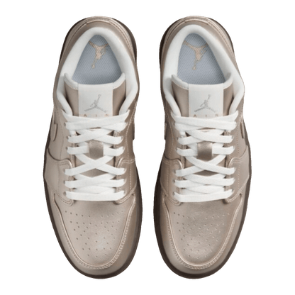 Nike Air Jordan 1 Low SE Metallic Zinc (W) Oben