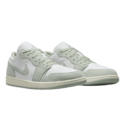 Nike Air Jordan 1 Low SE Seafoam Side