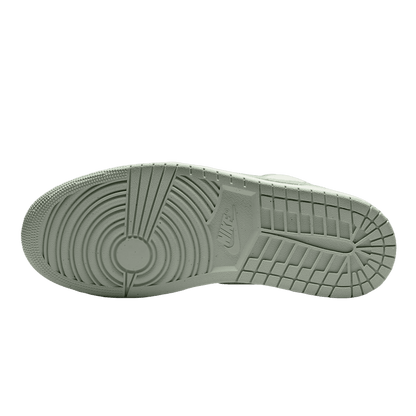 Nike Air Jordan 1 Low SE Seafoam Sohle