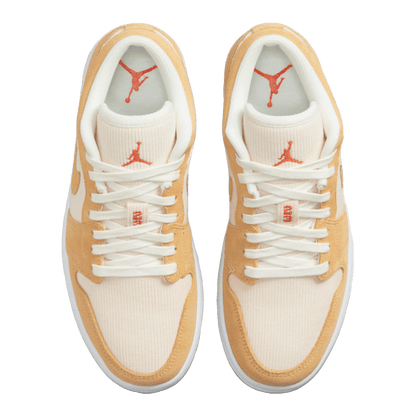 Nike Air Jordan 1 Low SE Twine Orange Quartz Corduroy (W) Oben