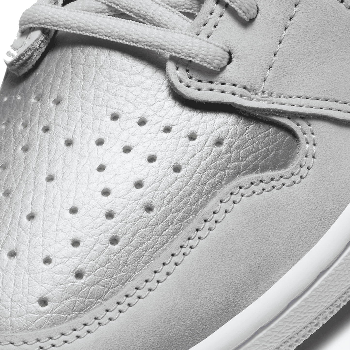 Nike Air Jordan 1 Retro High CO Japan Neutral Grey (GS) Toe