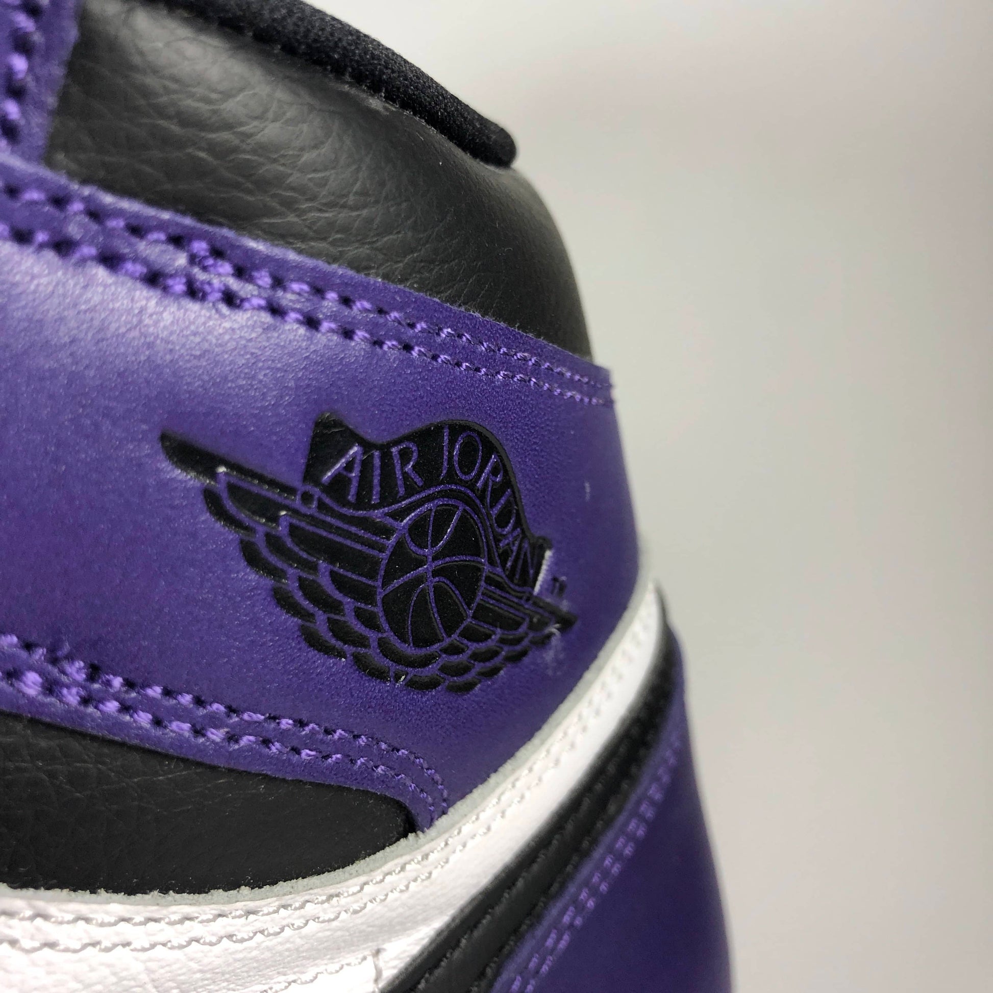 Nike Air Jordan 1 Retro High Court Purple White (GS) Wing