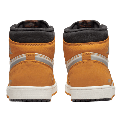 Nike Air Jordan 1 Retro High Element Gore-Tex Light Curry Back