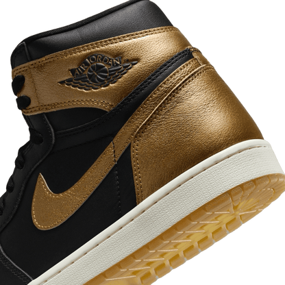 Nike Air Jordan 1 Retro High OG Black Metallic Gold Detail