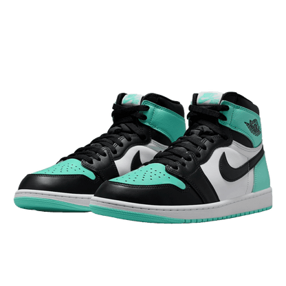 Nike Air Jordan 1 Retro High OG Green Glow Side