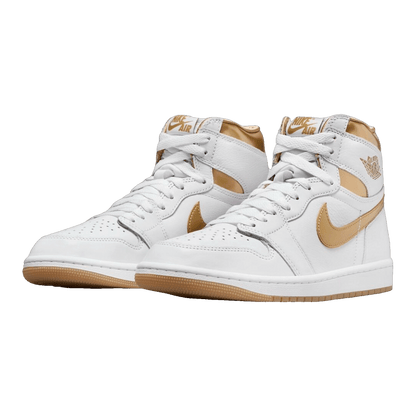 Nike Air Jordan 1 Retro High OG Metallic Gold (W) Side
