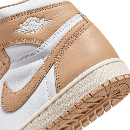 Nike Air Jordan 1 Retro High OG Praline (W) Detail