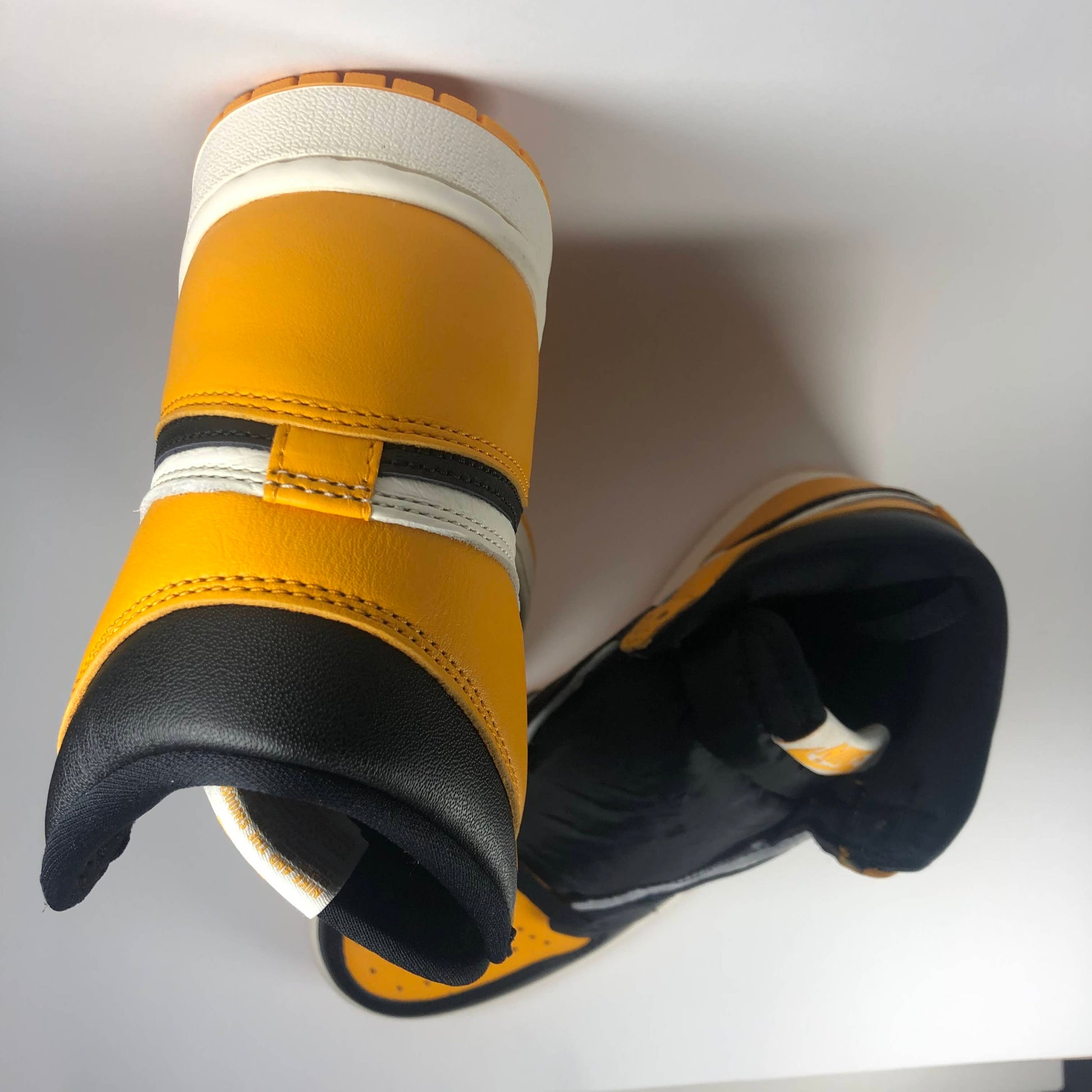 Nike Air Jordan 1 Retro High OG Taxi (GS)