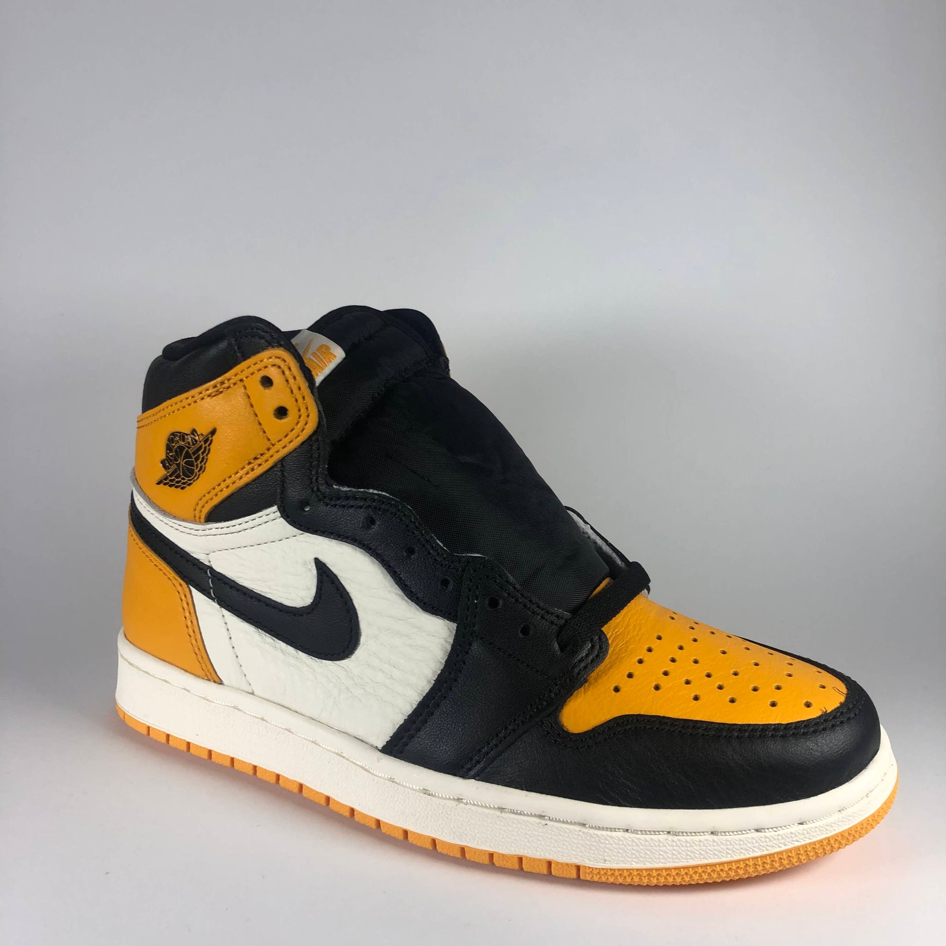 Nike Air Jordan 1 Retro High OG Taxi (GS) Rechts