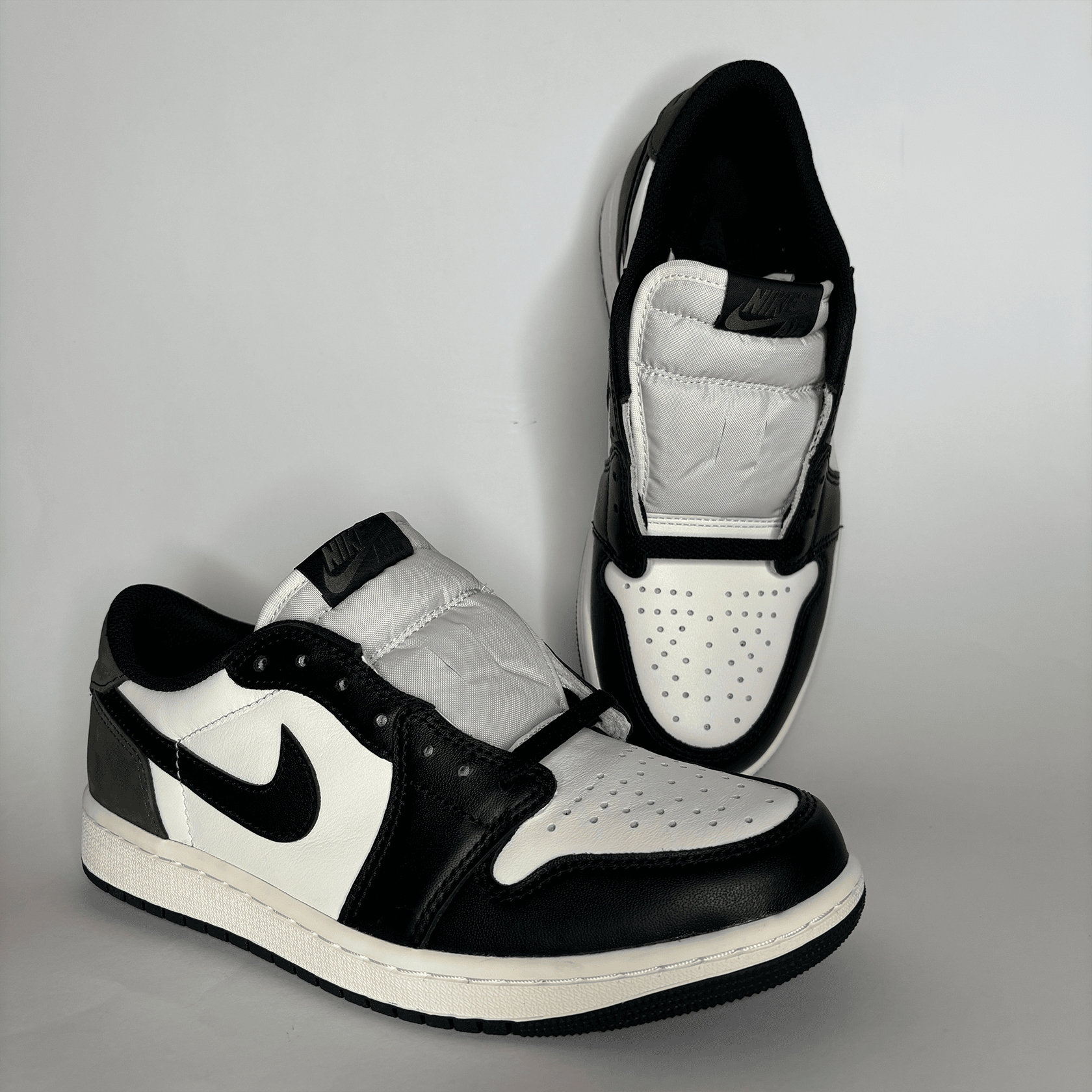Nike Air Jordan 1 Retro Low OG Mocha Forty Four Sneaker