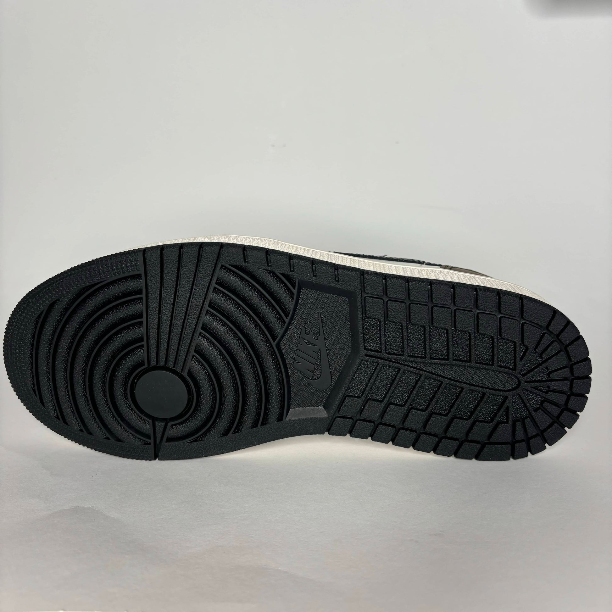 Nike Air Jordan 1 Retro Low OG Mocha Sohle