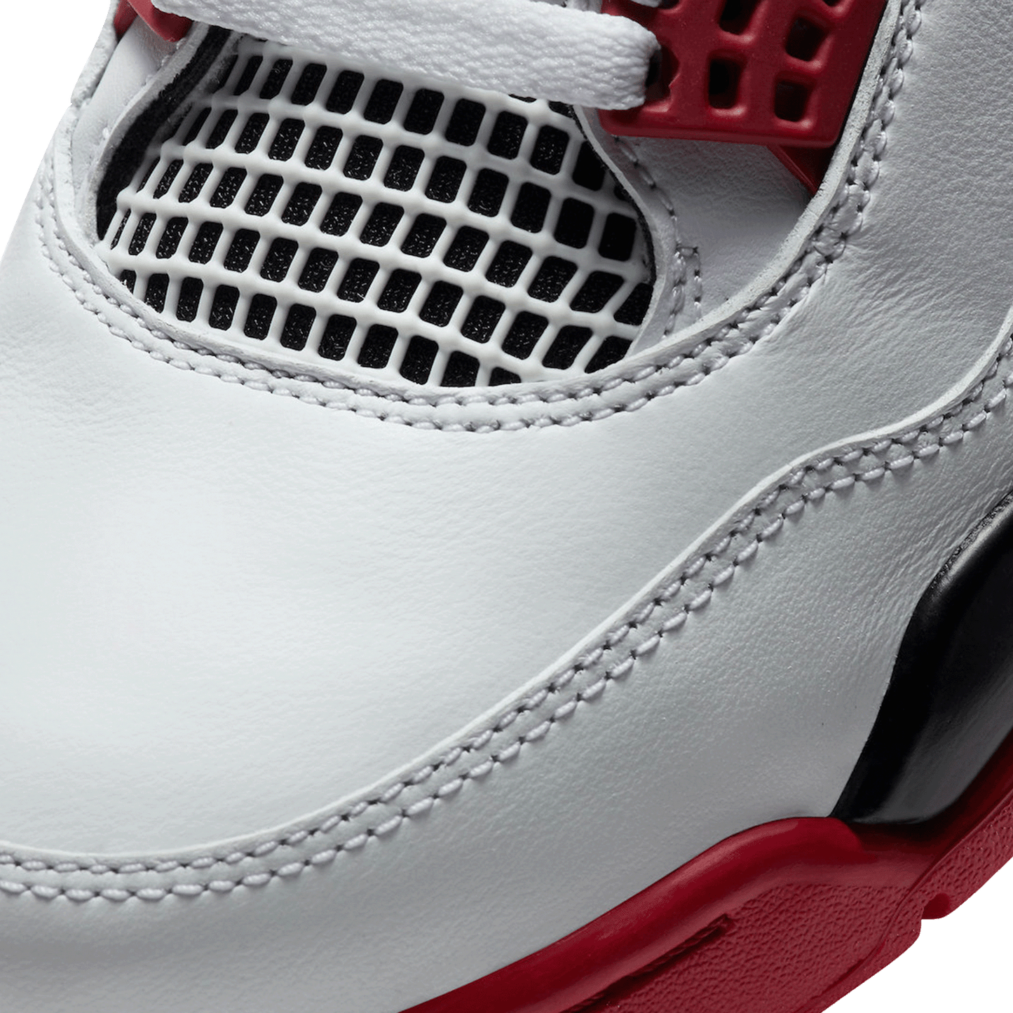 Nike Air Jordan 4 Retro Fire Red (2020) Toe