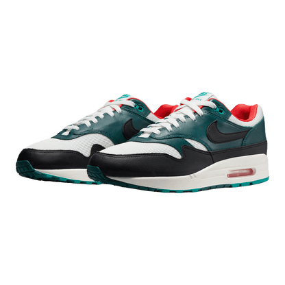 Nike Air Max 1 LeBron James Liverpool F.C. Side