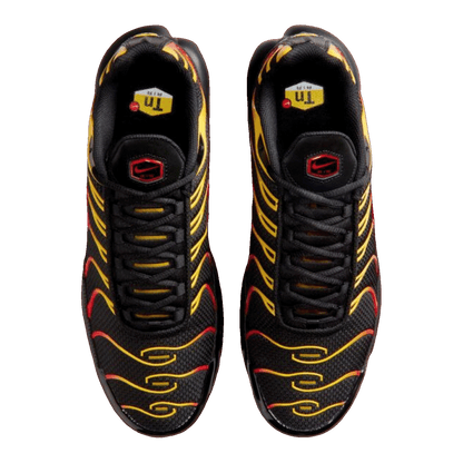 Nike Air Max Plus Black University Gold Red Oben DM0032-030