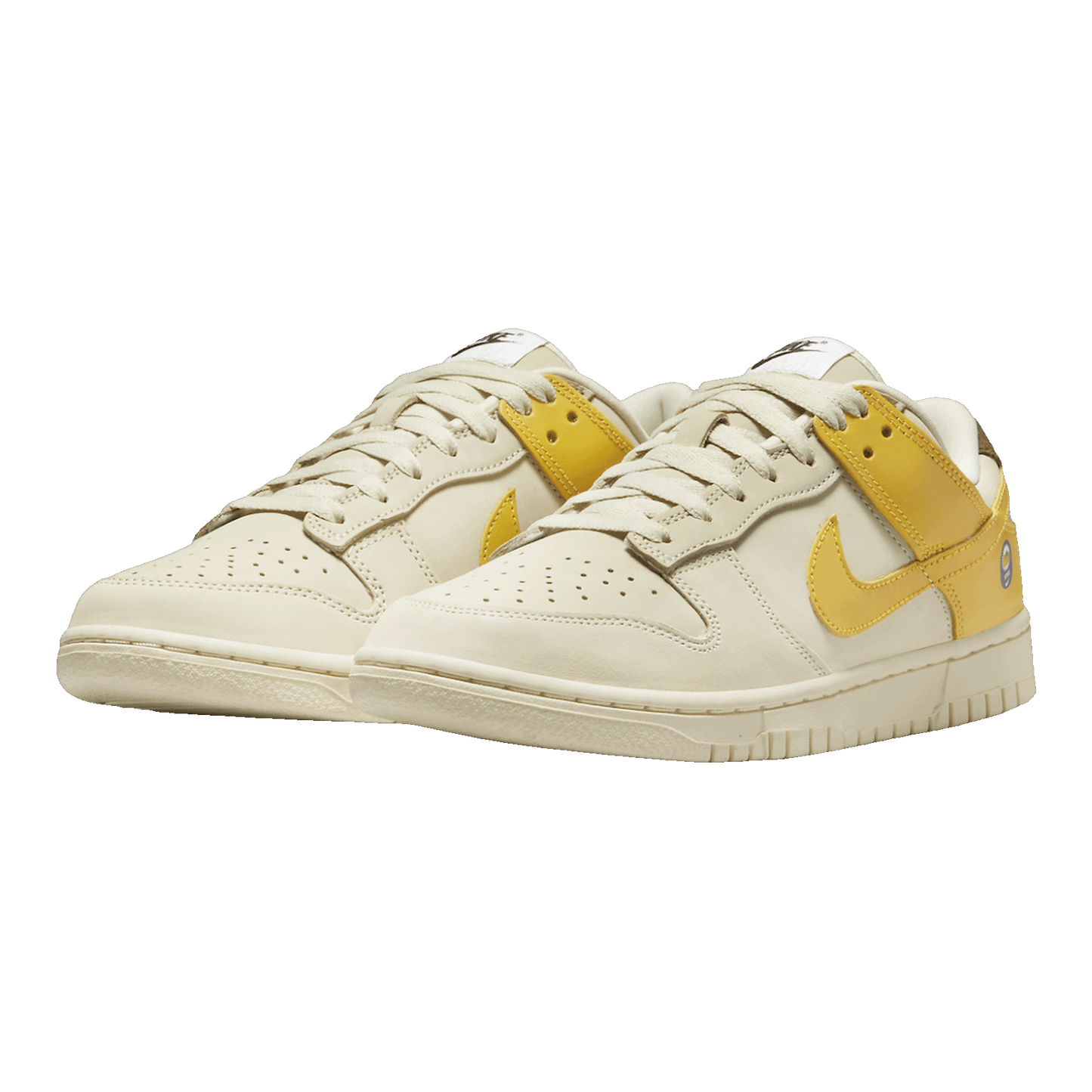Nike Dunk Low LX Banana (W) Side DR5487-100