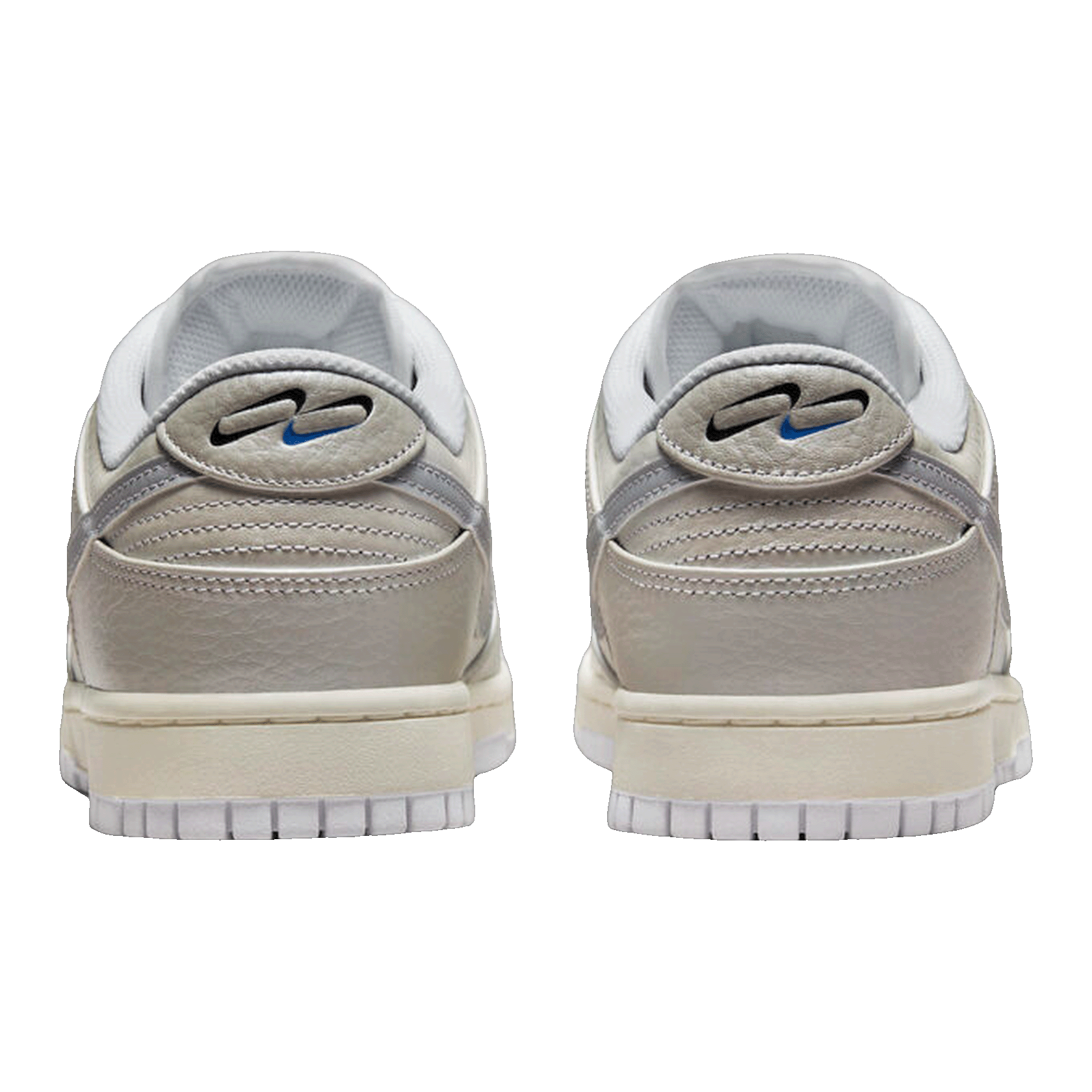 Nike Dunk Low Metallic Silver Back DX3197-095