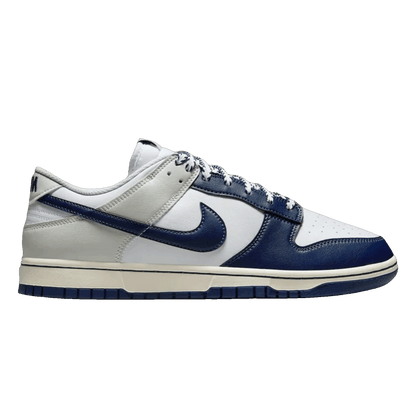 Nike Dunk Low New York Yankees IM2222-101