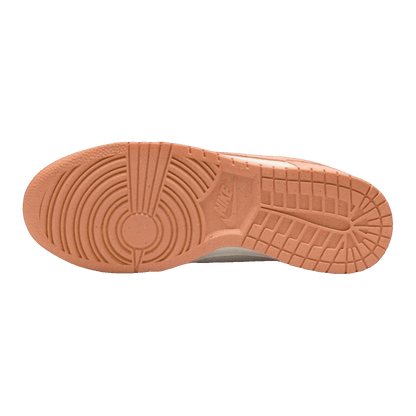 Nike Dunk Low Next Nature Apricot Agate (W) Sohle HJ7673-003