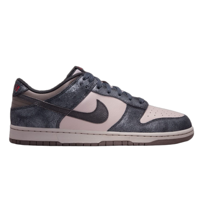 Nike Dunk Low Retro NYC CBGB IB2258-001