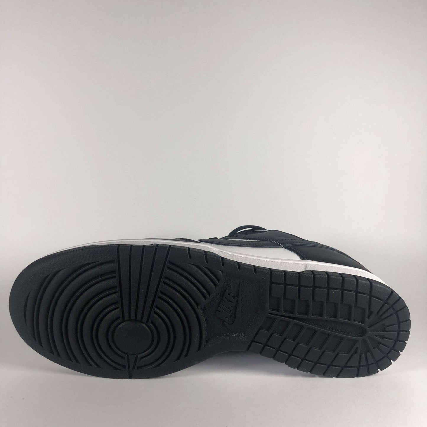 Nike Dunk Low White Black - Panda (2021) (W) Sohle