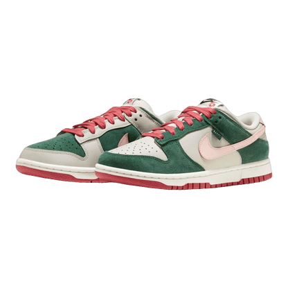Nike Dunk Low SE All Petals United Fir Green (W) FN8923-061