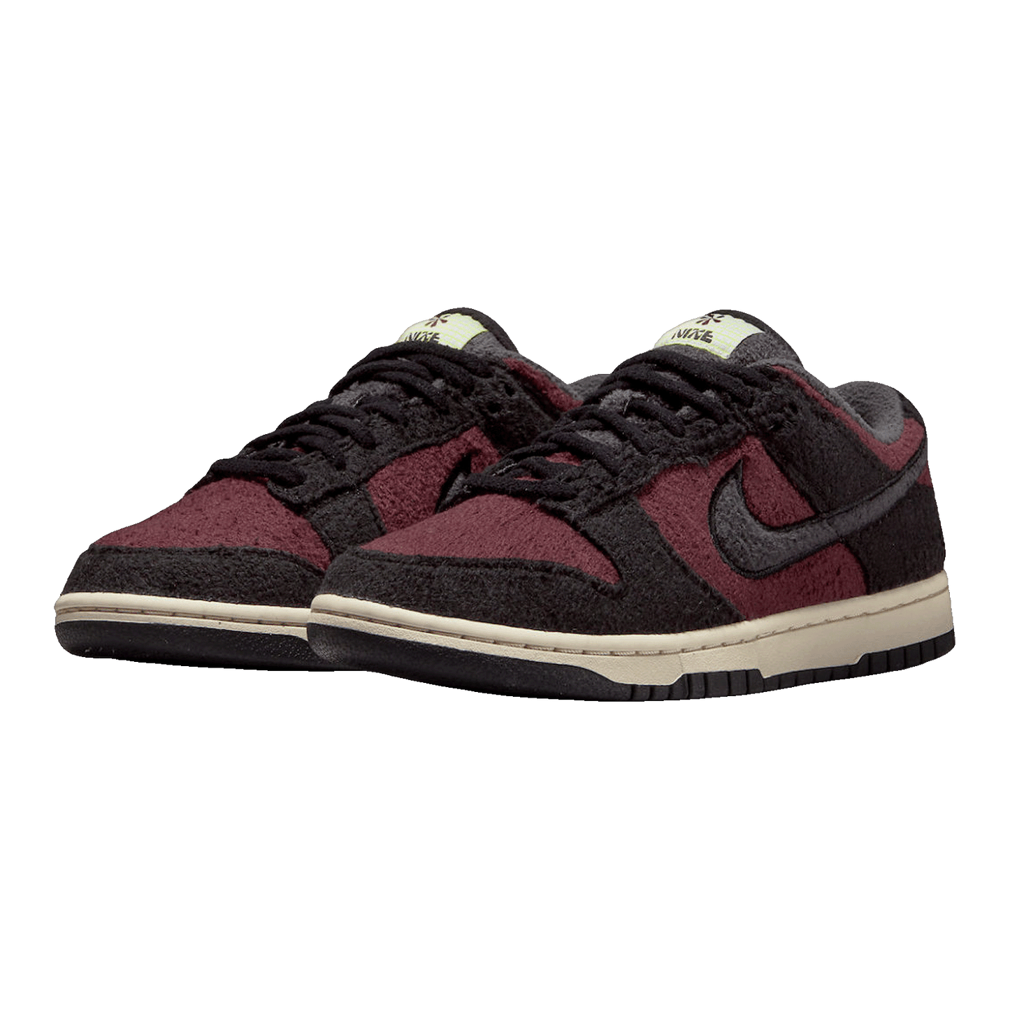 Nike Dunk Low SE Fleece Pack Burgundy Crush (W) Side DQ7579-600