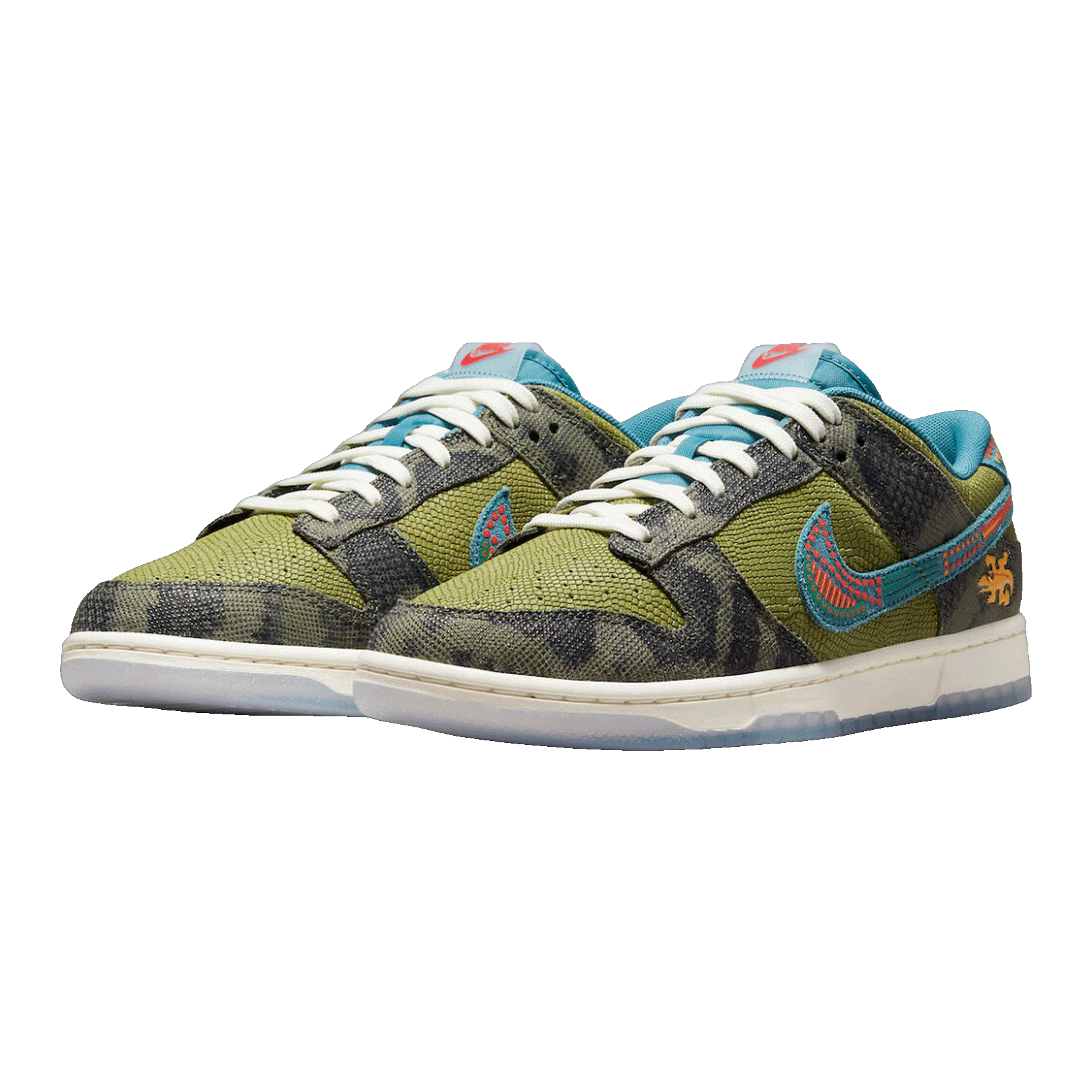 Nike Dunk Low Siempre Familia Side DO2160-335