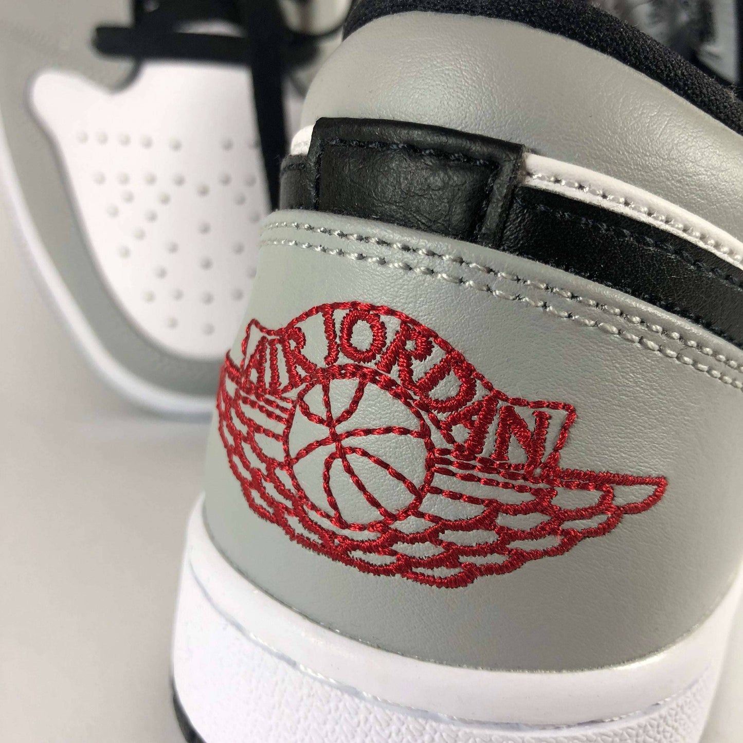 Nike Jordan 1 Low Light Smoke Grey Wings
