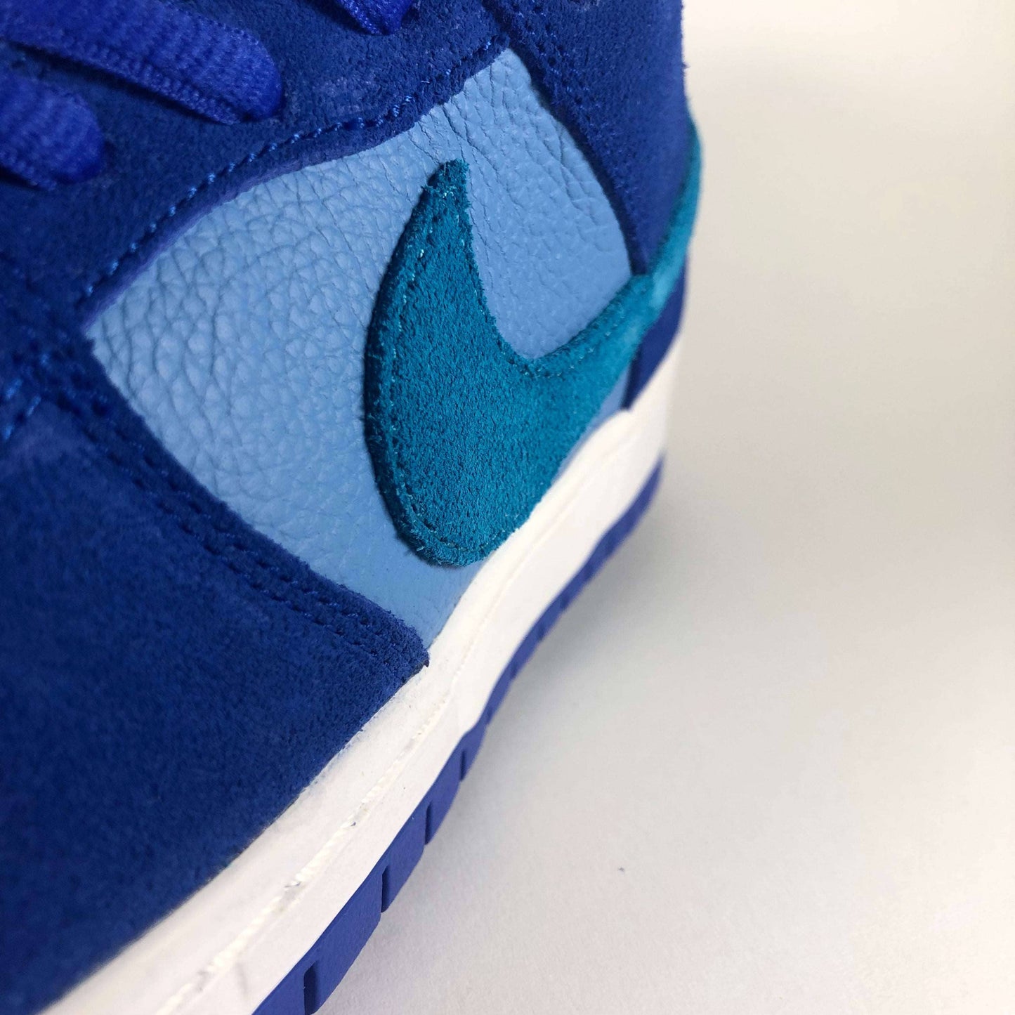 Nike SB Dunk Low Blue Raspberry Swoosh