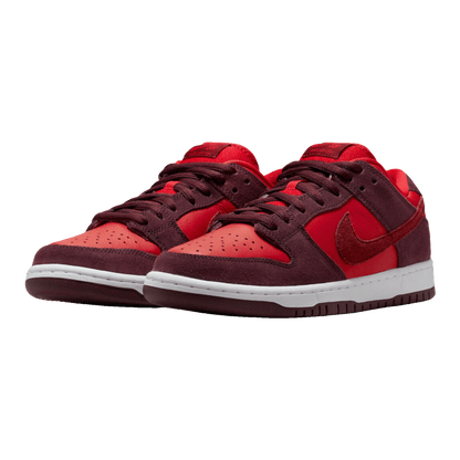 Nike SB Dunk Low Cherry Side