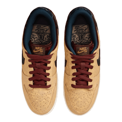 Nike SB Dunk Low City of Cinema Oben