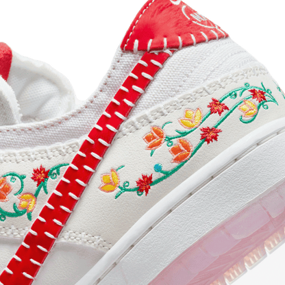 Nike SB Dunk Low Decon N7 Opti Yellow University Red Detail