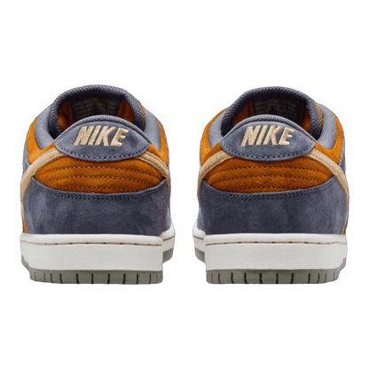 Nike SB Dunk Low Light Carbon Monarch Back