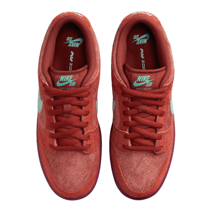 Nike SB Dunk Low Mystic Red Rosewood Oben
