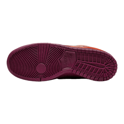 Nike SB Dunk Low Mystic Red Rosewood Sohle