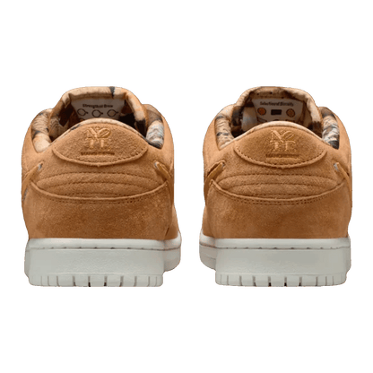 Nike SB Dunk Low Pro NOTE Shop Manchester Brew and Biscuits Back IO9508-200