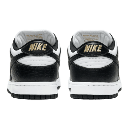 Nike SB Dunk Low Supreme Stars Black (2021) Back