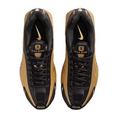 Nike Shox R4 Black Metallic Gold (W) Oben
