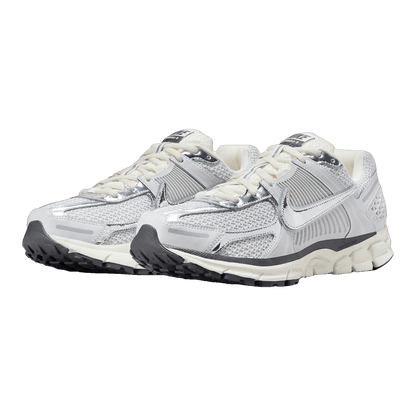 Nike Zoom Vomero 5 Chrome Side HJ3758-001