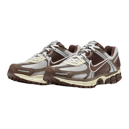 Nike Zoom Vomero 5 Earth Fossil (W) Side FD9920-022