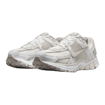 Nike Zoom Vomero 5 Light Bone (W) Side FJ2028-107