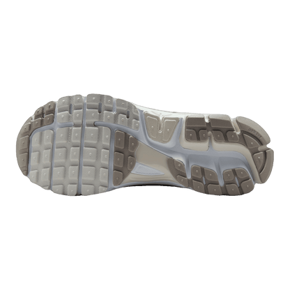 Nike Zoom Vomero 5 Light Bone (W) Sohle FJ2028-107