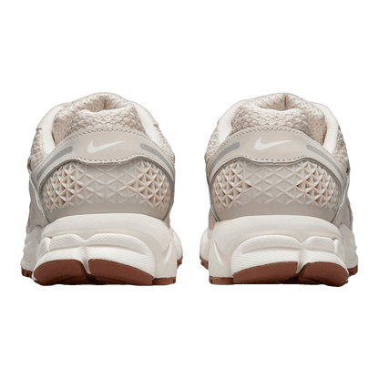 Nike Zoom Vomero 5 Light Orewood Brown (W) Back FZ3780-101