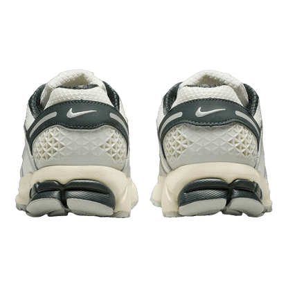 Nike Zoom Vomero 5 Light Silver Seaweed (W) Back IO7452-133