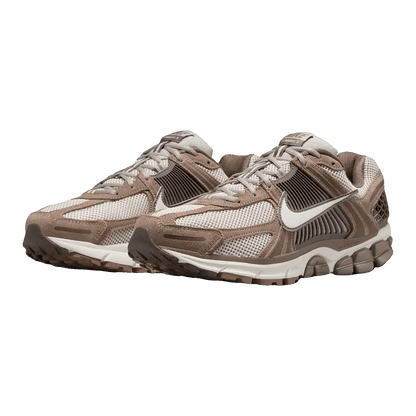 Nike Zoom Vomero 5 Mink Brown Side HF1553-004