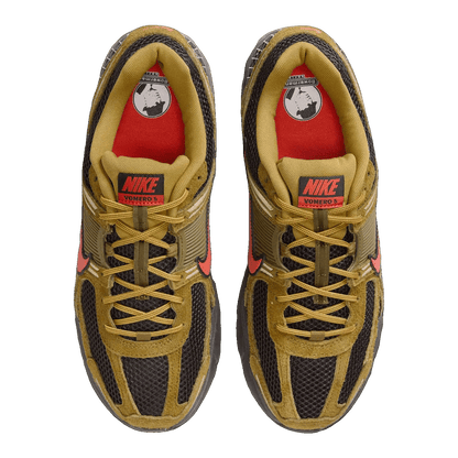Nike Zoom Vomero 5 Premium Olive Flak Picante Red Oben IH1344-300