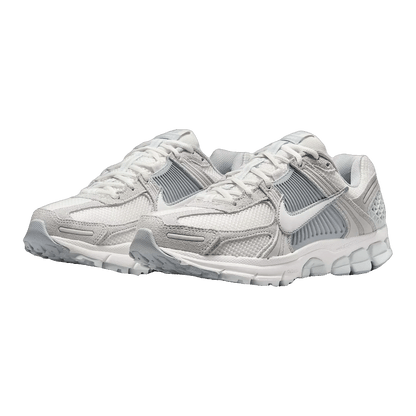 Nike Zoom Vomero 5 Pure Platinum Platinum Tint Wolf Grey Summit White (W) Side HQ0458-001